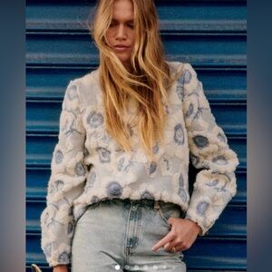 Sezane Floral Blue and Cream Sweater NWTU